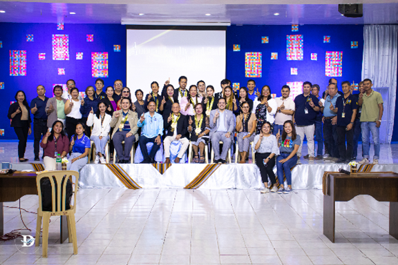 𝟭𝟯𝘁𝗵 A𝗻𝗻𝘂𝗮𝗹 C𝗼𝗹𝗹𝗼𝗾uium S𝗵𝗼𝘄𝗰𝗮𝘀𝗲 I𝗻𝗻𝗼𝘃𝗮𝘁𝗶𝘃𝗲 R𝗲𝘀𝗲𝗮𝗿𝗰𝗵 𝗼𝗳 F𝗮𝗰𝘂𝗹𝘁𝘆, S𝘁𝗮𝗳𝗳, and S𝘁𝘂𝗱𝗲𝗻𝘁𝘀