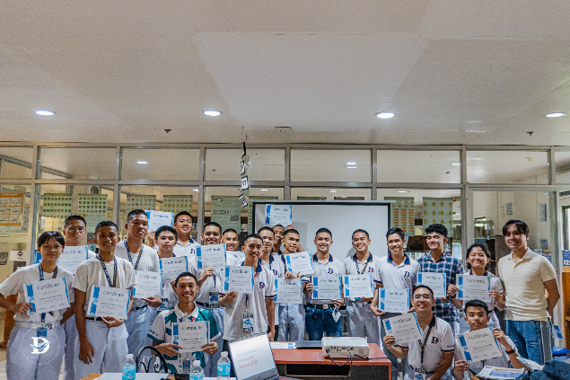 𝗧𝗵𝗲 𝗗𝗼𝗹𝗽𝗵𝗶𝗻 𝗴𝗼𝗲𝘀 ‘𝗯𝗮𝗰𝗸 𝘁𝗼 𝗯𝗮𝘀𝗶𝗰’ 𝗶𝗻 𝗖𝗮𝗺𝗽𝘂𝘀 𝗝𝗼𝘂𝗿𝗻𝗮𝗹𝗶𝘀𝗺 𝗥𝗲𝗳𝗿𝗲𝘀𝗵𝗲𝗿, 𝗧𝗿𝗮𝗶𝗻𝗶𝗻𝗴 𝗪𝗼𝗿𝗸𝘀𝗵𝗼𝗽 ‘𝟮𝟱